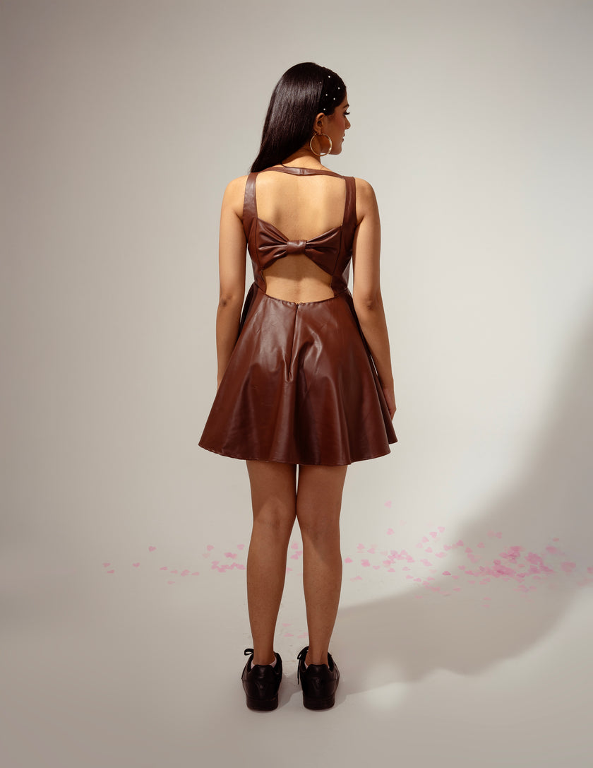 Chestnut (Ready to Ship)